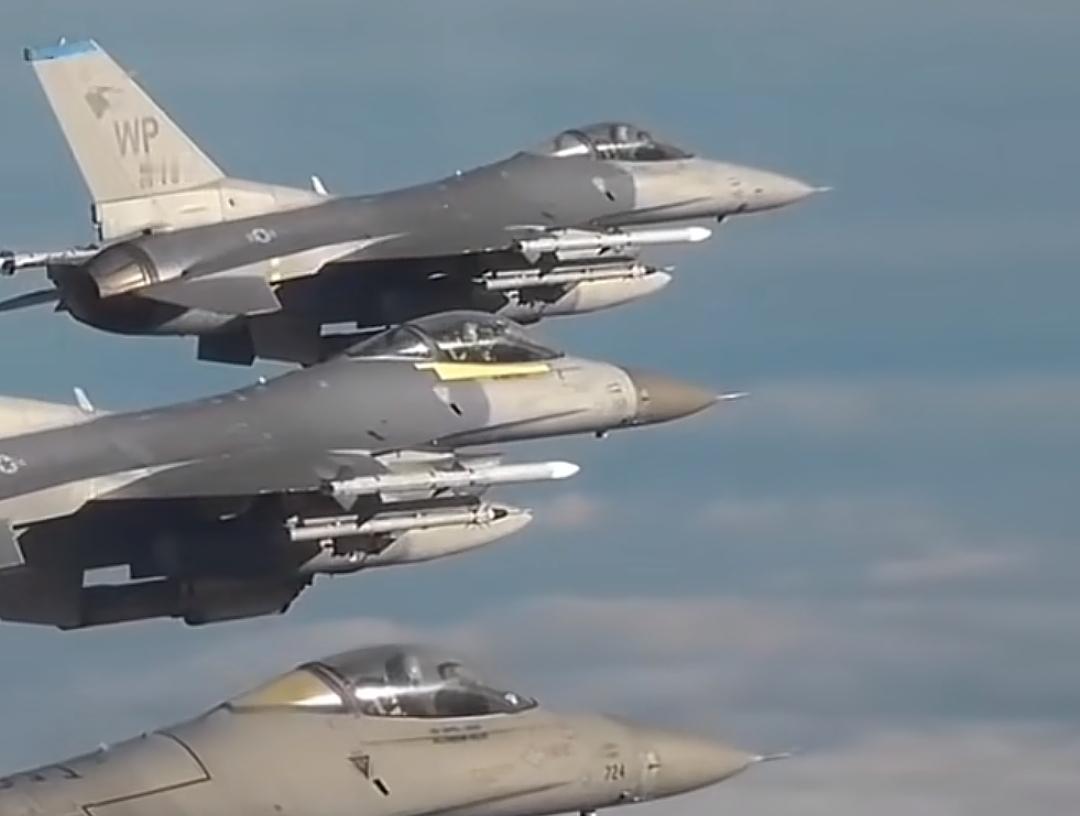 不是韩国媒体报道，我们都不知道大年初二中美空军在黄海上空发生了激烈对峙。国家不