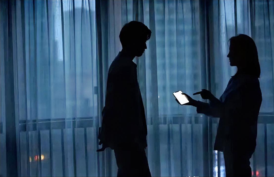 出轨男女的约会暗号，你是根本想不到你可能觉得，现在出轨的人还在用微信小号联系