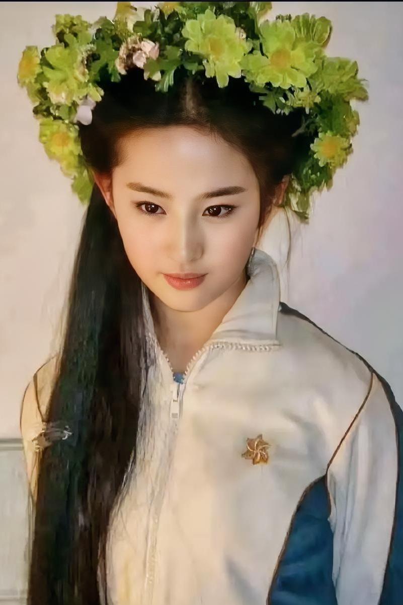 刘亦菲鲜花头饰[比心]