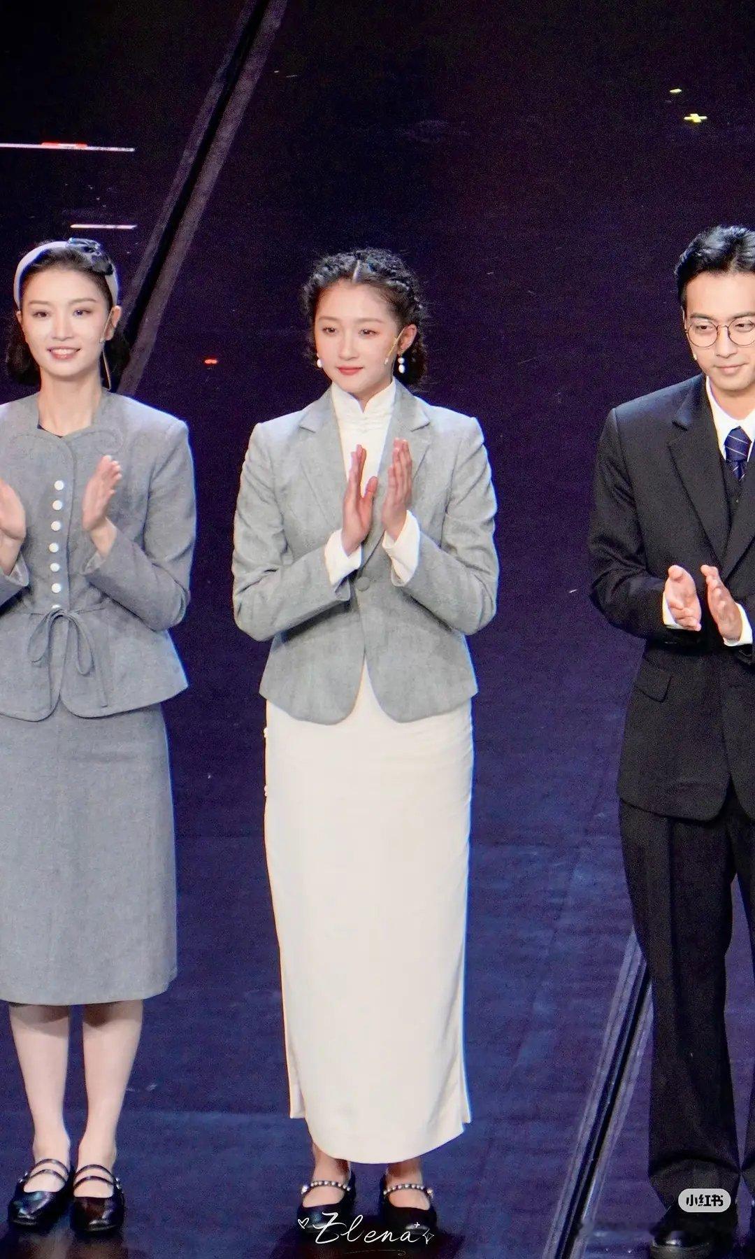 关晓彤是不是该身材管理了？