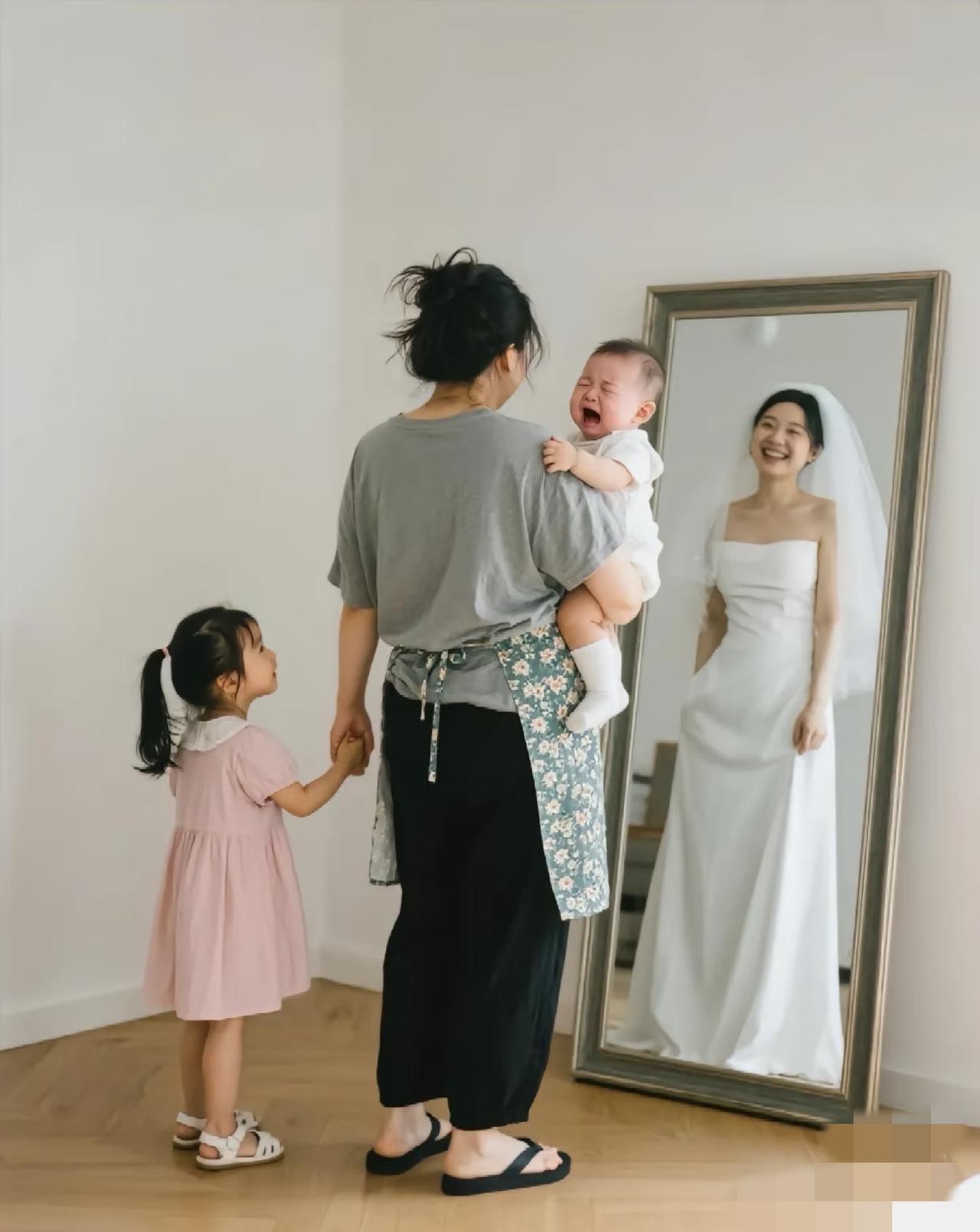 婚姻走到尽头就应该离婚吗?别被“完整”绑架！婚姻走到尽头，果断离婚从不是逃，而是