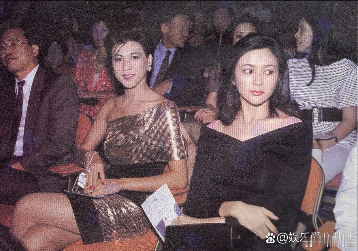 翟颖第一次上春晚的样子