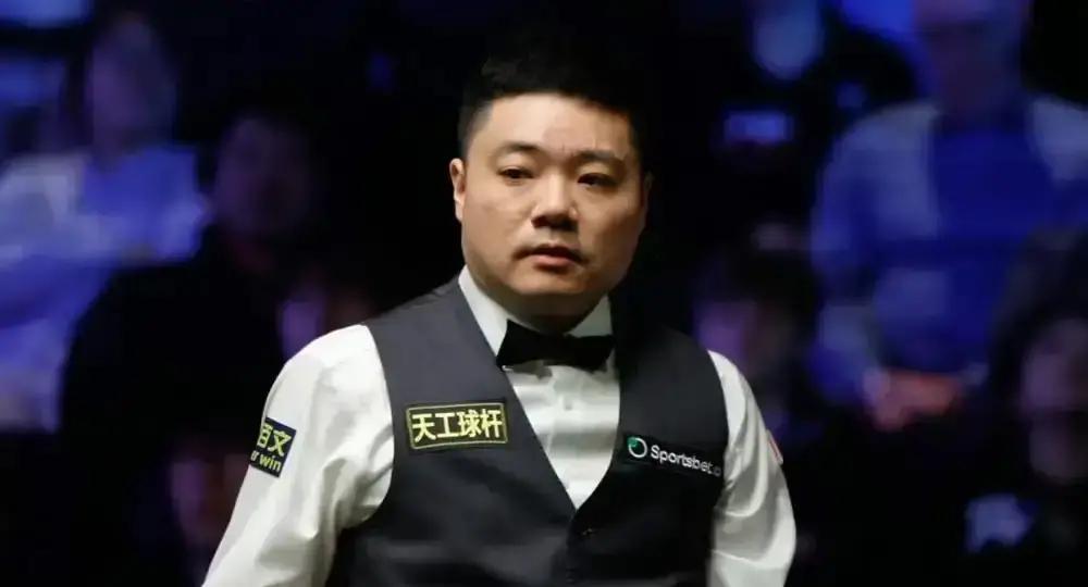 斯诺克最新排名，藏着三个没人敢说的真相。丁俊晖杀回世界第六。英国锦标赛四强