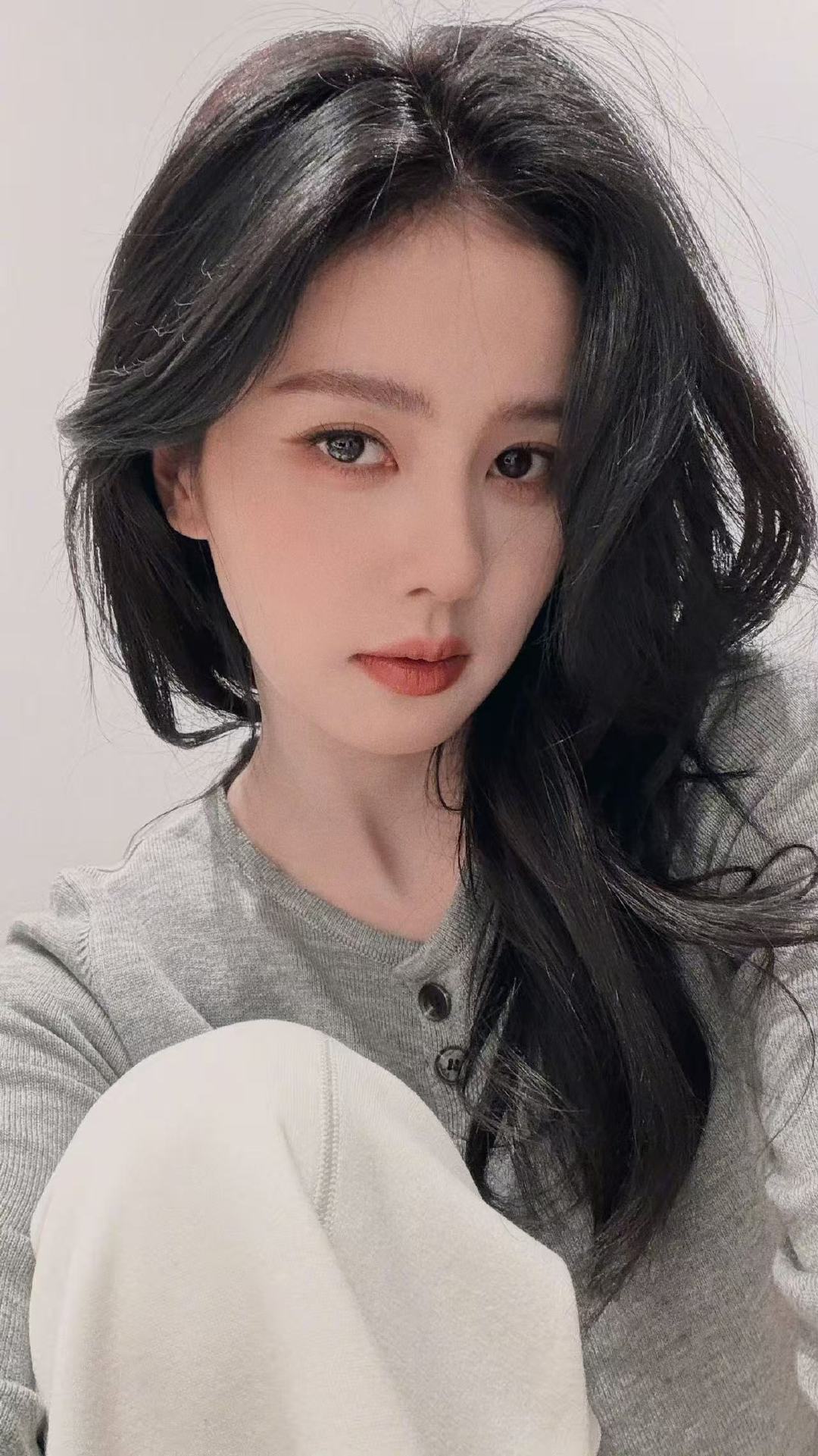 黑发白鹿回来了