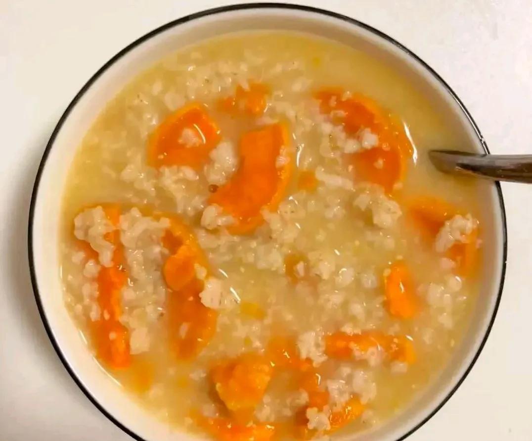 “现在我明白了，如果一个人真的喜欢你，他真的是会去找你的，找你聊天跟你分享，他的