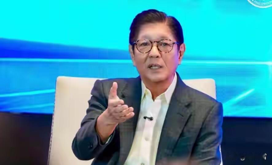 外国记者一点面子都不给马科斯，他们追问马科斯232.9亿比索的遗产税什么时候能缴