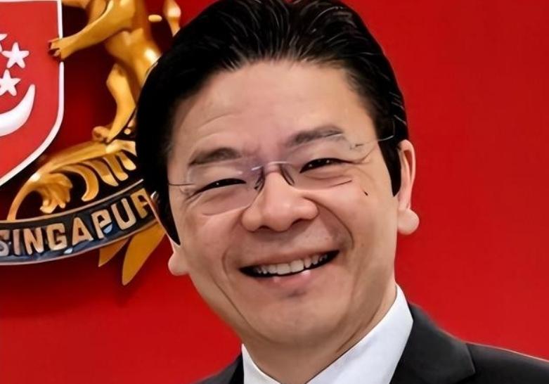 日本首相高市早苗涉台错误言论引发中国多轮制裁，就在外界聚焦中日对峙之时，新加坡总