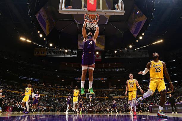 太阳今天送出了35次助攻，16次抢断，只出现11次失误，利用湖人失误得到32分，