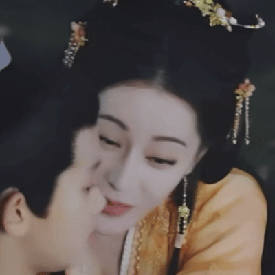 看了这个演技，感觉普通人演技也可以了