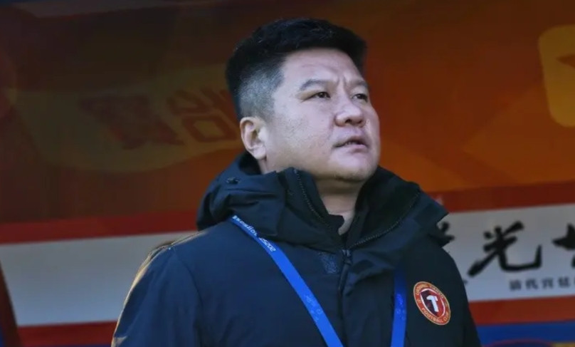 从冲超热门跌至倒数第一！辽宁铁人四连败背后，四重死局谁能解开？谁也没想到，