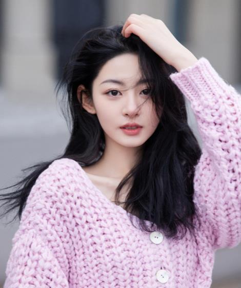 赵晴工作室声明许荔莎在许凯刚播的剧《子夜归》时，爆出曾经男友的许凯出轨赵晴消息