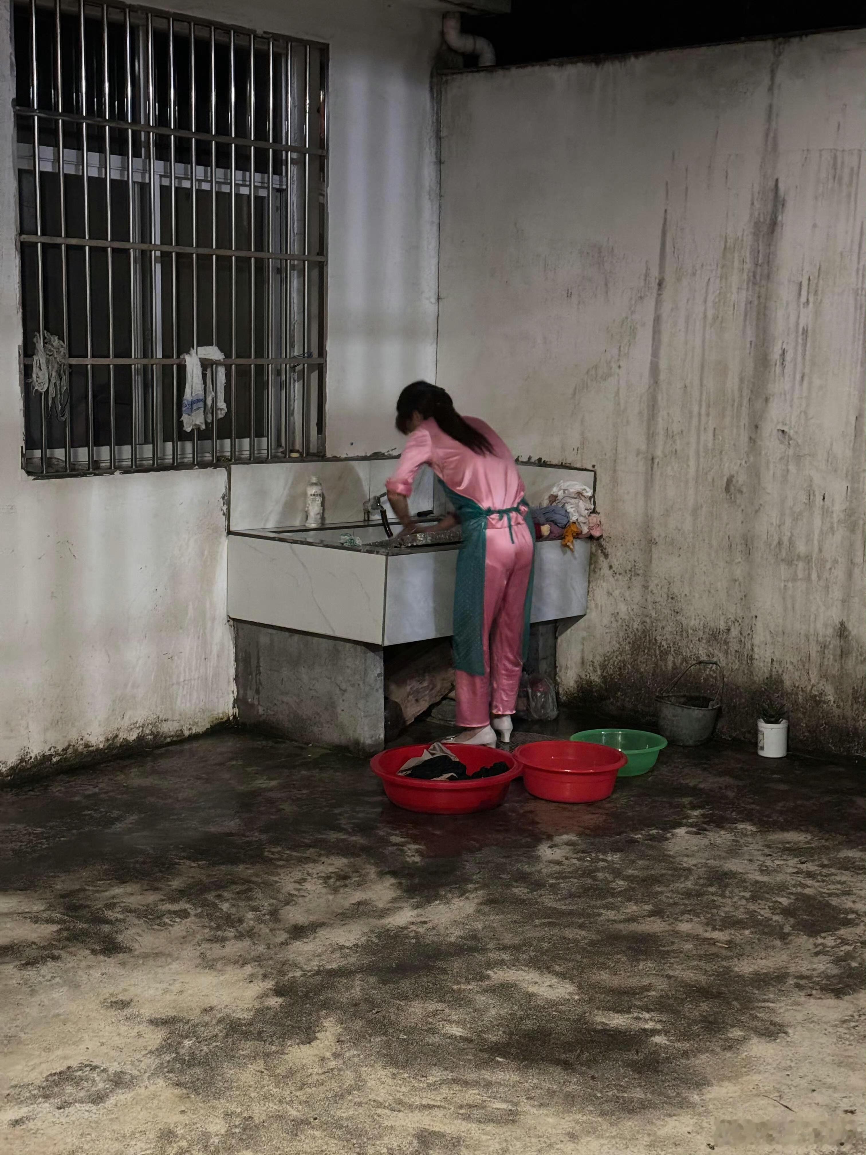 妈妈还是太能吃苦了原生家庭差的年轻人觉醒的第一步