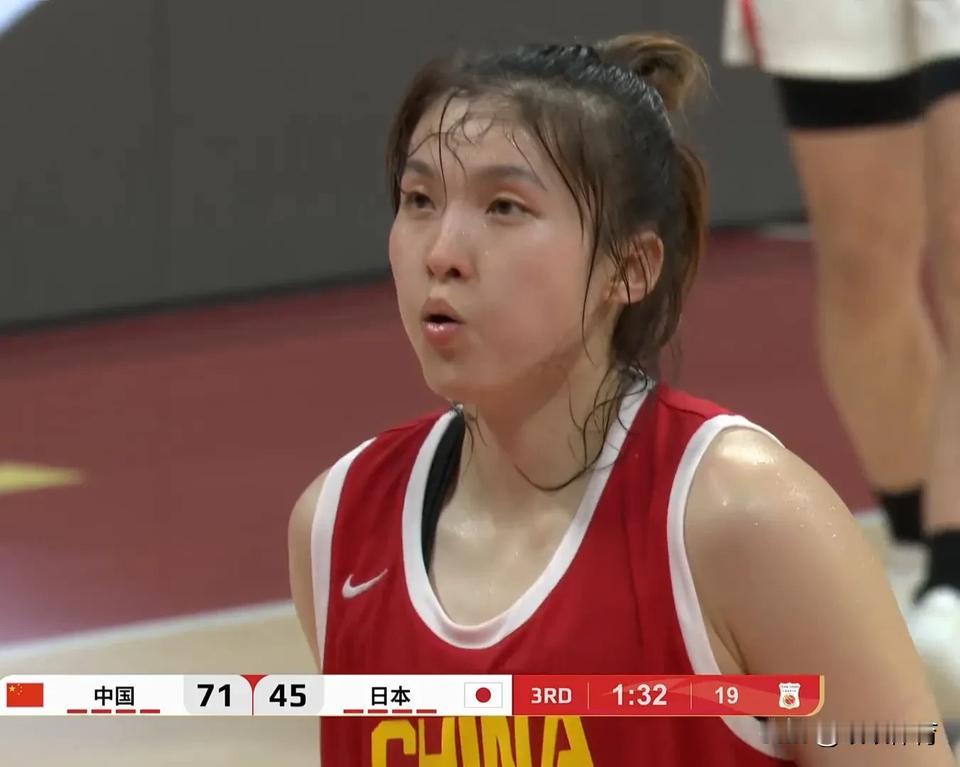 【三员锋将铁定入围亚洲杯】中国女篮热身赛已经打了四场，四战全胜，还有两场对阵澳
