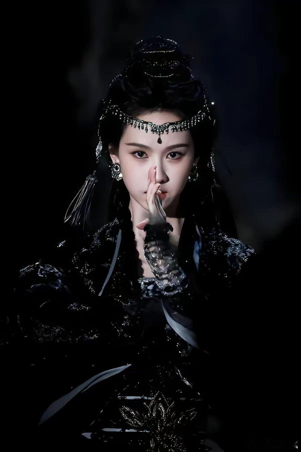 月鳞绮纪终极真相：九婴才是唯一棋手，恶意不灭它不死追完《月鳞绮纪》才懂，九婴最可