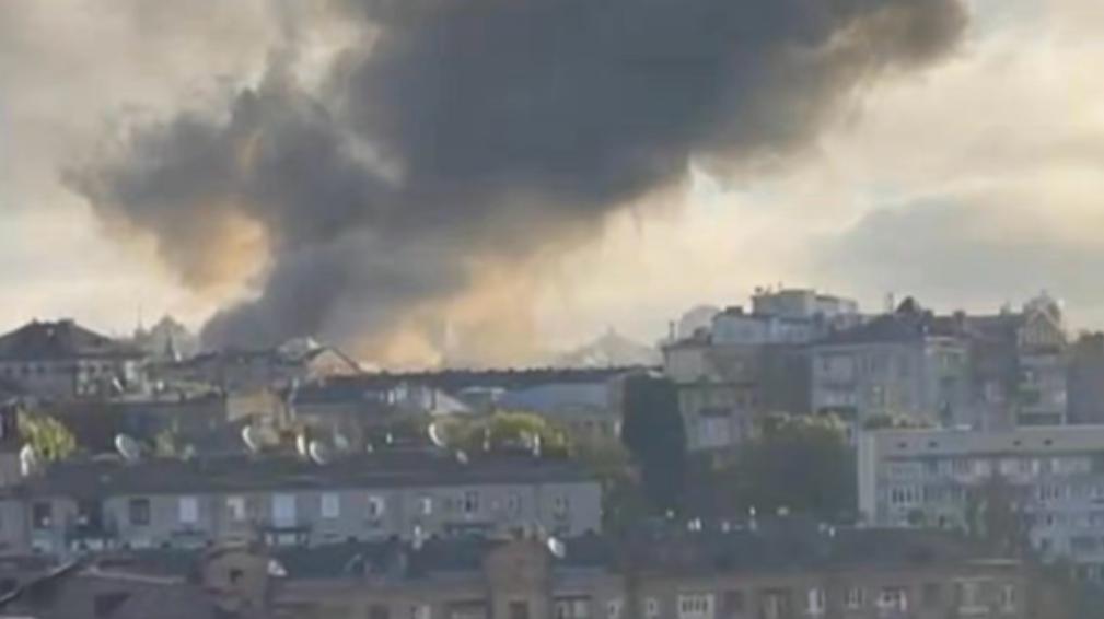 不少人纳闷，俄军空袭乌克兰快四年了，为啥乌克兰看着还能撑住，甚至偶尔还能反击？