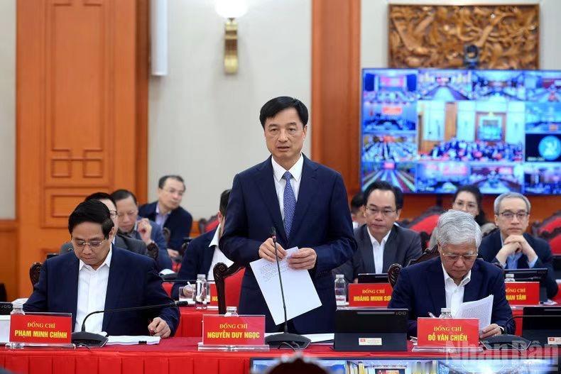 平起平坐！不能说范明政原地踏步了，只能说是阮维玉进步太快了。范明政刚刚进入四驾马