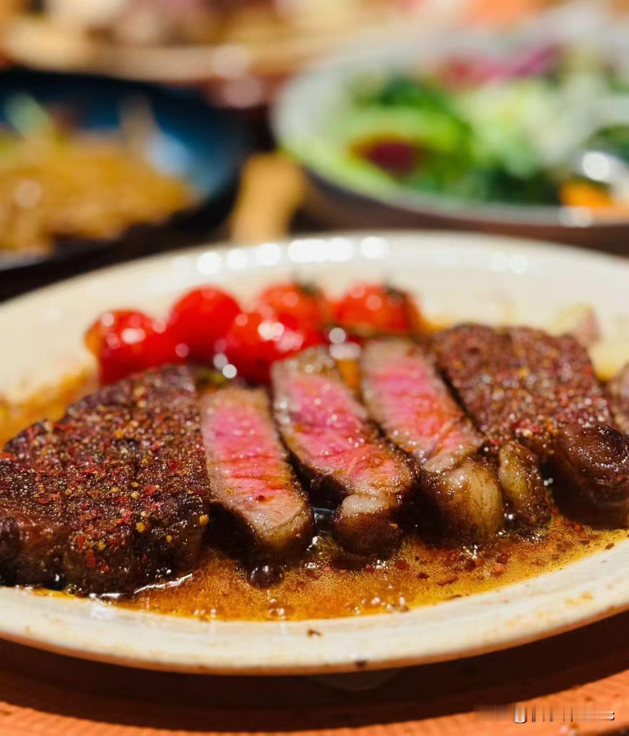 人还是对自己好点吧，要为自己活一次，你们觉得呢？[大笑][大笑][大笑]