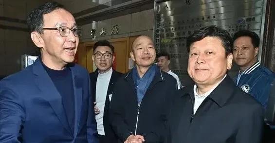 哇塞！明天台湾“立法院”就要开张啦！国民党这回要搞个大的！听说没？国民党