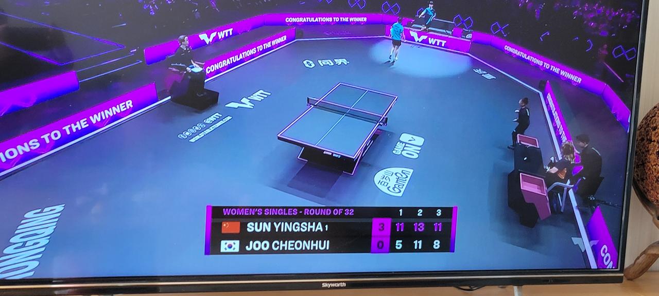 恭喜莎莎3:0战胜朱芊曦，取得开门红！第一局莎莎进入状态很快，一路领先，很快以