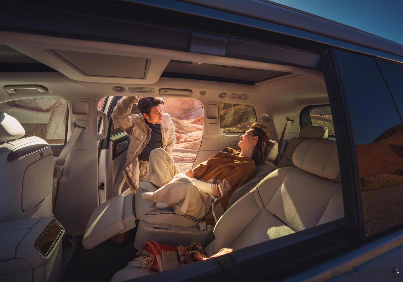 原来9系旗舰SUV价格也能这么香零跑D19今晚上市，售价21.98万-26.98