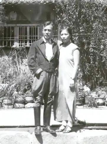 1938年，周恩来安排一女特工打入国民党高层刺探情报，谁料她竟嫁给了国军高官，身