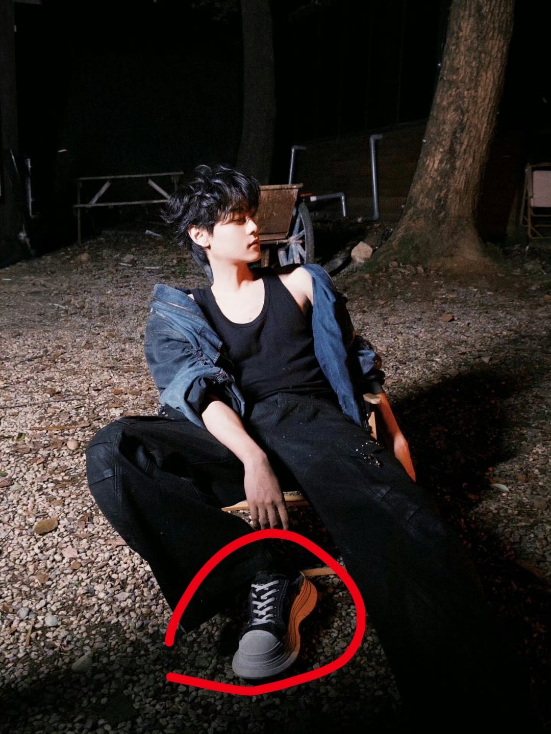 田栩宁蓝调时刻那么出圈而且是去年发的蓬蓬蹭+单机麦麸怎么没人审判他？因为糊吗梓