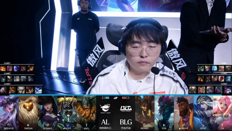 Tarzan大狗头700层孤立无援 Viper艾希完美拉扯收割 BLG2-1AL