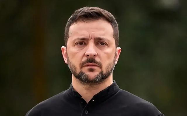 乌克兰简直太冤了！花了将近四年的时间，硬生生把俄罗斯从一个全球超级大国打成了二流