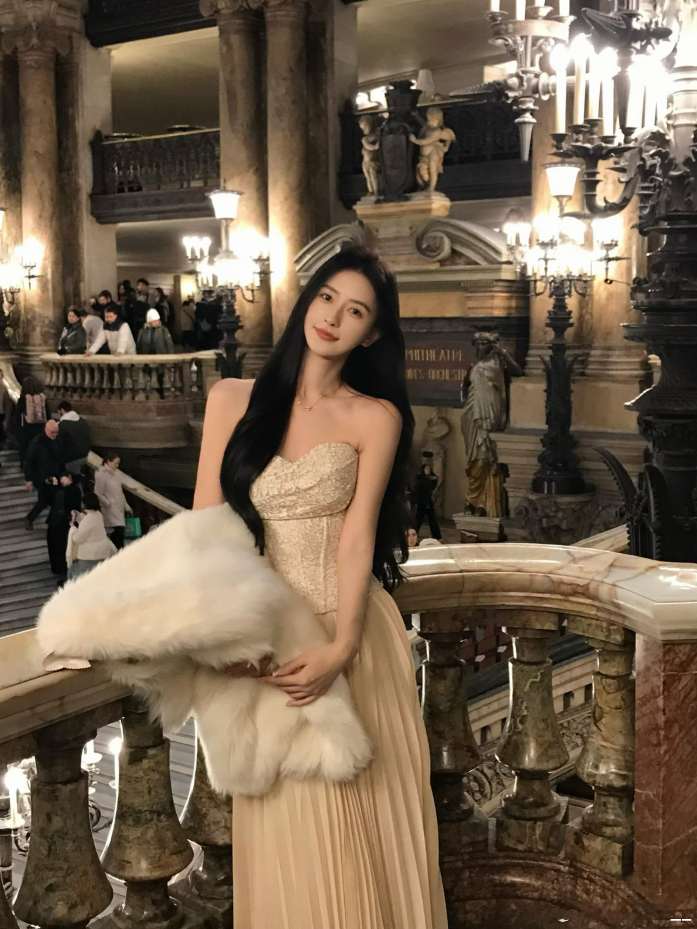 来巴黎歌剧院咯~旅行