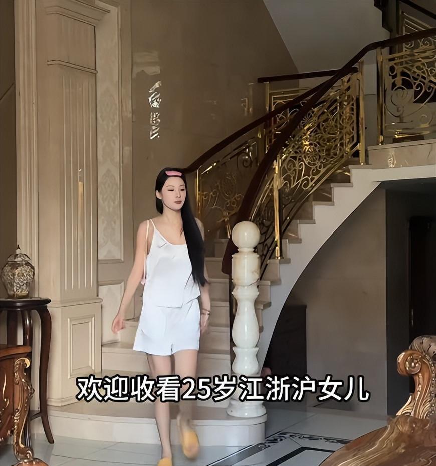 一件校服扒光全网最尬人设：你演“江浙沪独生女”的样子，连你女儿都骗不过​​​