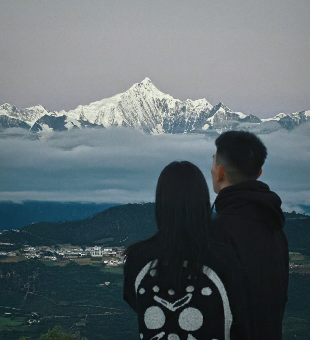 张馨予张馨予晒合照庆祝结婚七周年张馨予晒合照庆祝结婚纪念日张馨予晒合照庆