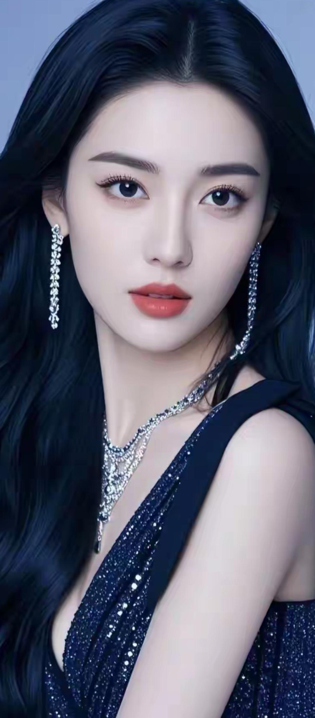 优雅黑发美人，红唇诱惑，尽显魅力！