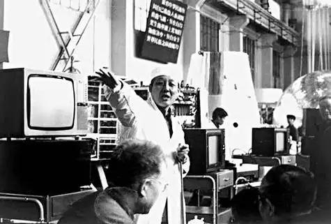 一碗红烧肉,竟改写了中国航天史。很多人以为科学家的命运由天赋决定,却不知道那些改