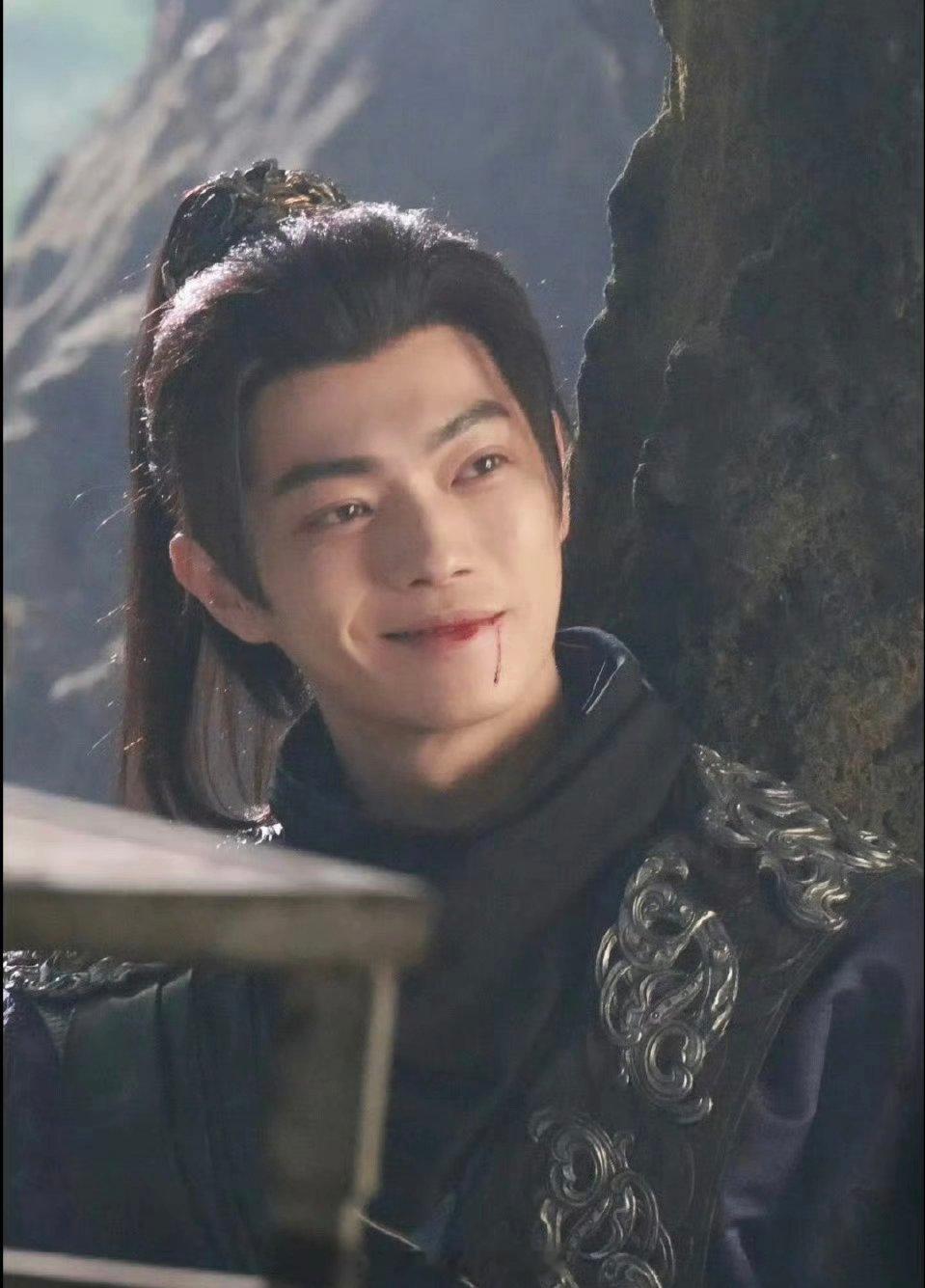 许凯史无名战损妆生图路透，好帅好帅🤩​​​