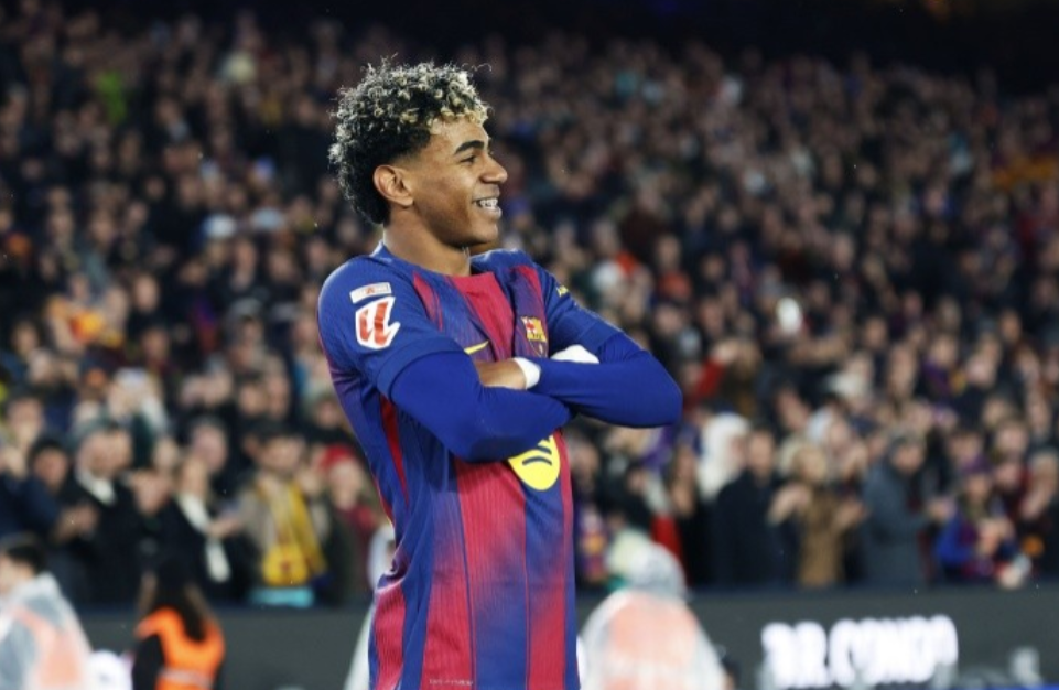 亚马尔一脚定乾坤创造历史！巴萨客场击败毕巴，喜提三连胜！2025-26赛季西