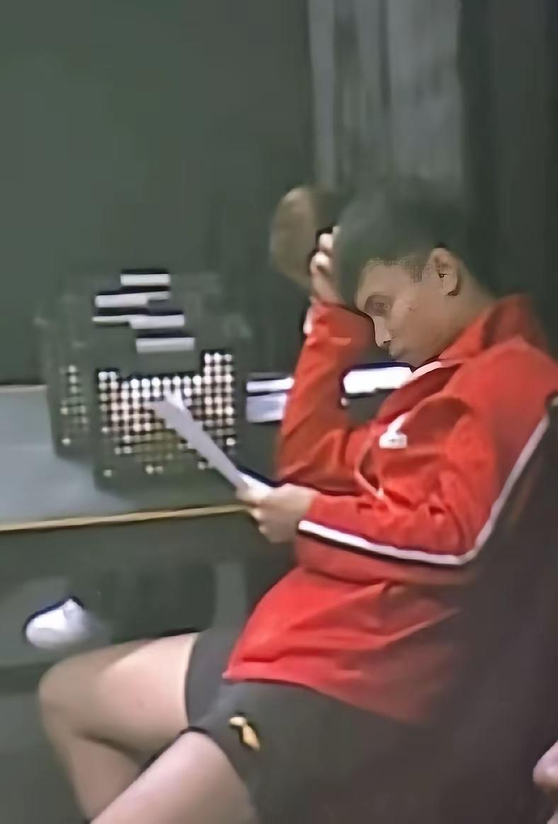 周启豪4：2战胜张禹珍接受采访时说得太全面了，他把国乒团队，教练组，乒协领