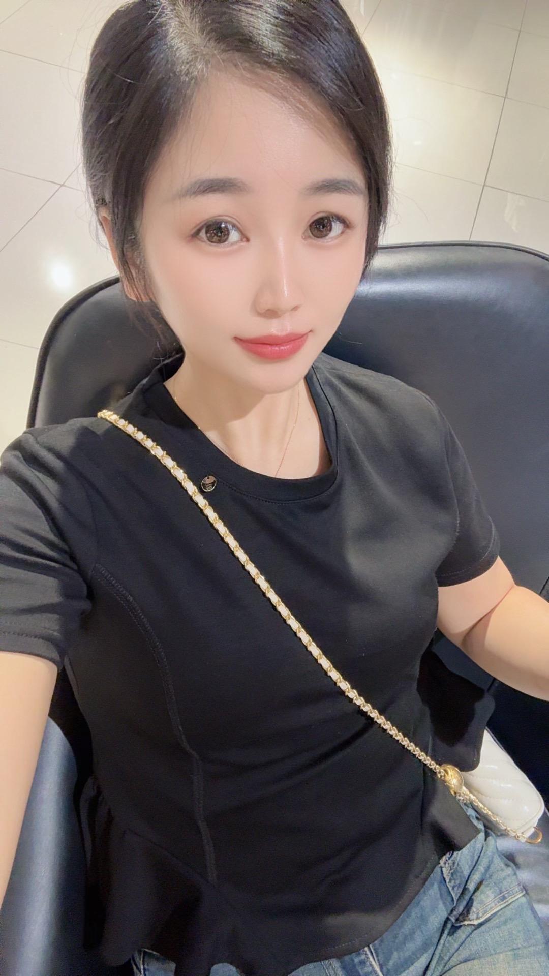人生最怕的就是执念太深，看不开，想不通，放不下，在痛苦里煎熬，在过往里...