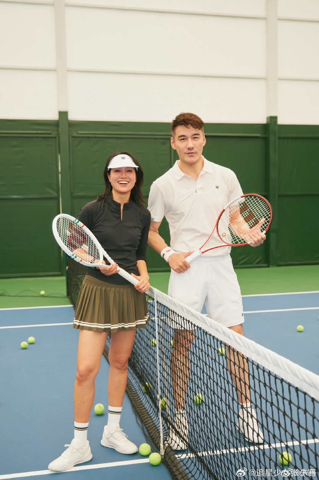 朱丹胡兵打网球胡兵朱丹打网球胡兵朱丹打网球啦，还问大家下次期待和谁搭档，评论区