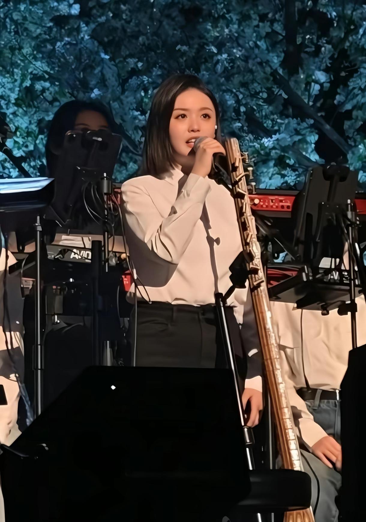 刀哥发新动态啦！祝贺徐子尧首秀圆满成功，大家快去支持呀！乌鲁木齐演唱会结束已