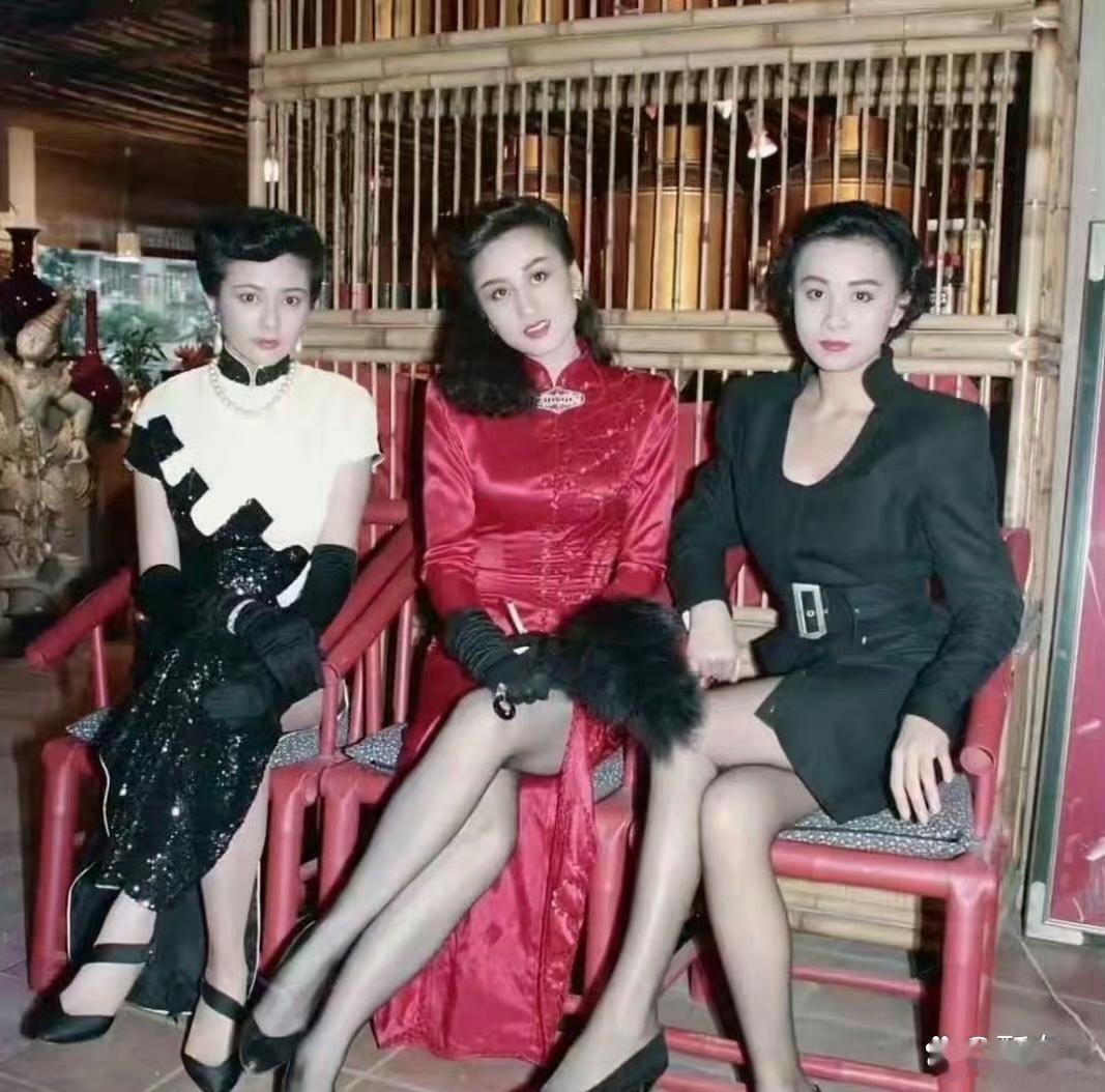 终于理解了李连杰当初为何拼命地追利智，这身材真的太绝了