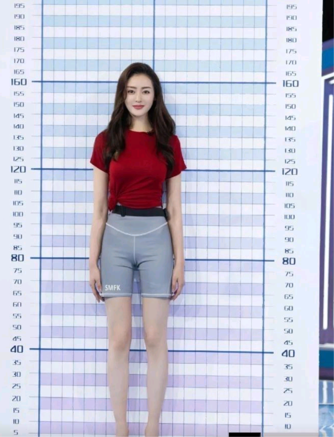 张天爱的身高图，或许这便是女人的一种小心思吧