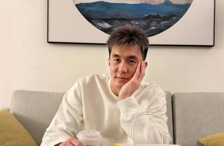 看到CBA球员郭艾伦被骗千万元的新闻，感觉他是遇到了身边朋友的围猎杀猪盘，更关键