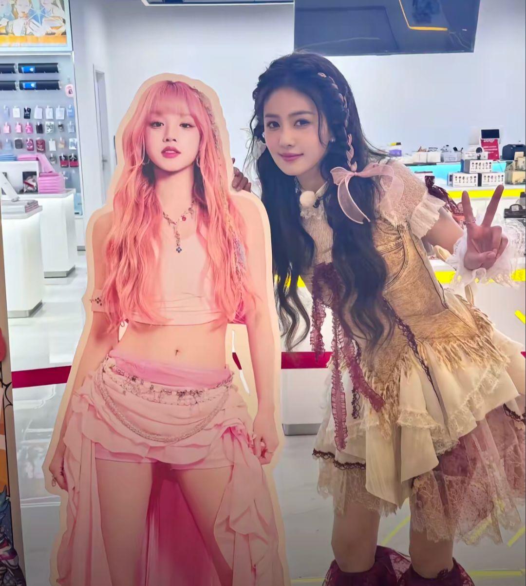 姐妹花👭👭👭👭。