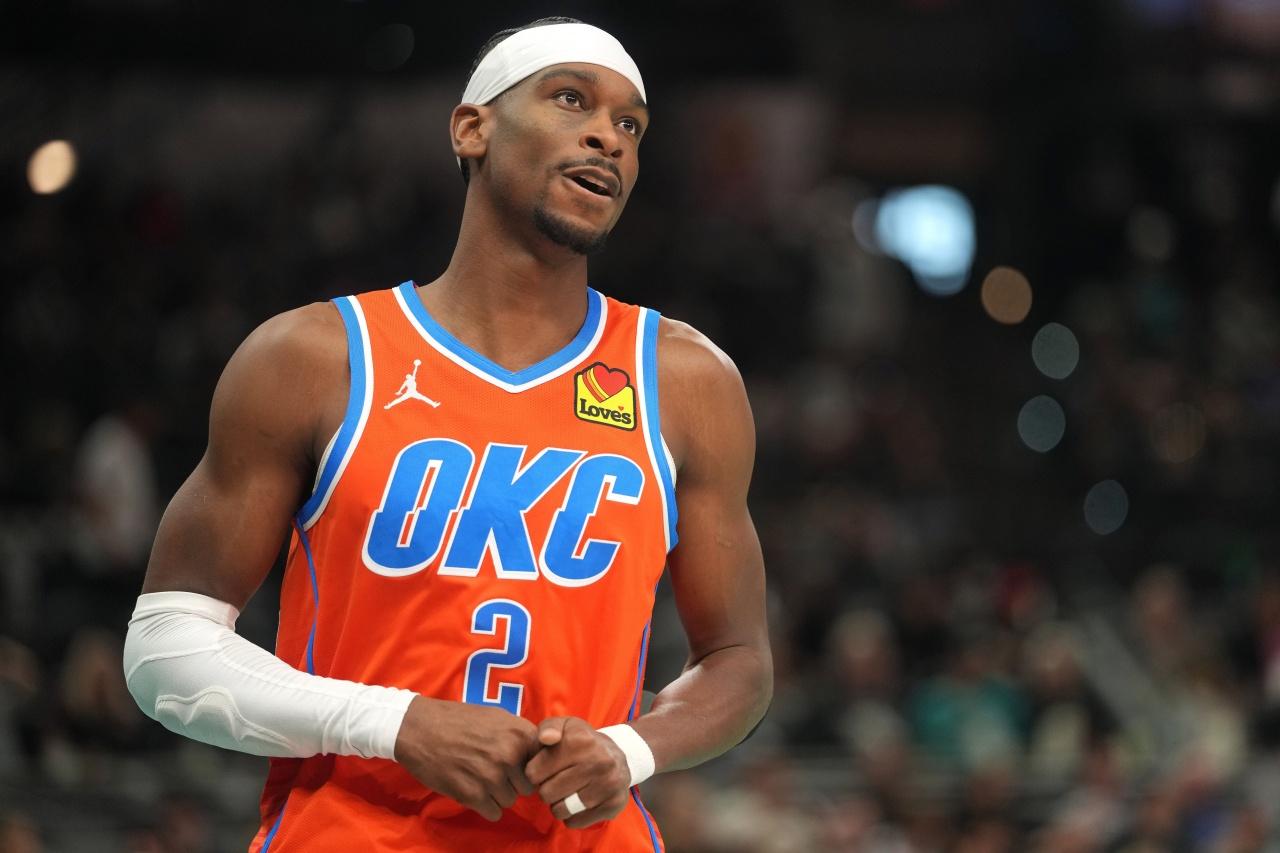 雷霆又4连胜了，能否拿到10连胜以上，就看马刺和火箭的了！1，客场对阵太阳，