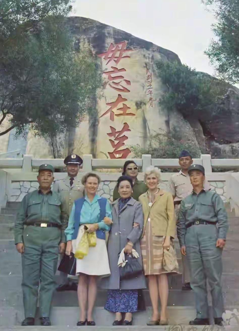 王铎：这是什么地方？谁知道呢？