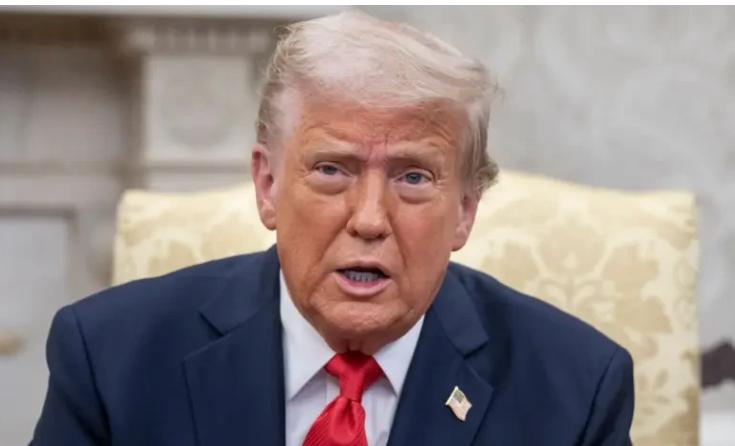 特朗普急了！访华倒计时压着、国内六成民众反战、鹰派自己也开始缩、伊朗在阿曼湾刚打