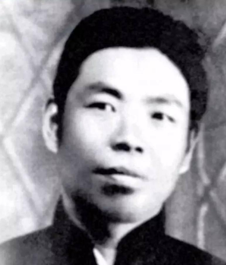 黄埔一期唯一被开除的学生，后来成为我党高级将领，一生反蒋，蒋介石的毕生死敌。19