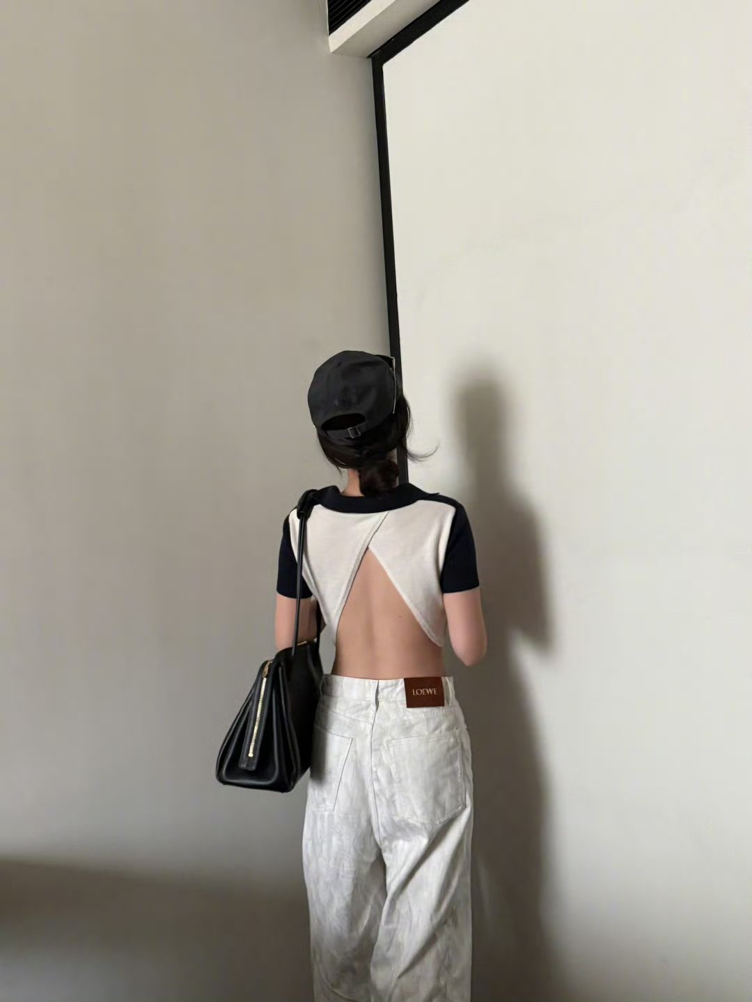 虞书欣的背沟虞书欣露背穿搭look虞书欣好会穿，露背好美😻​​​