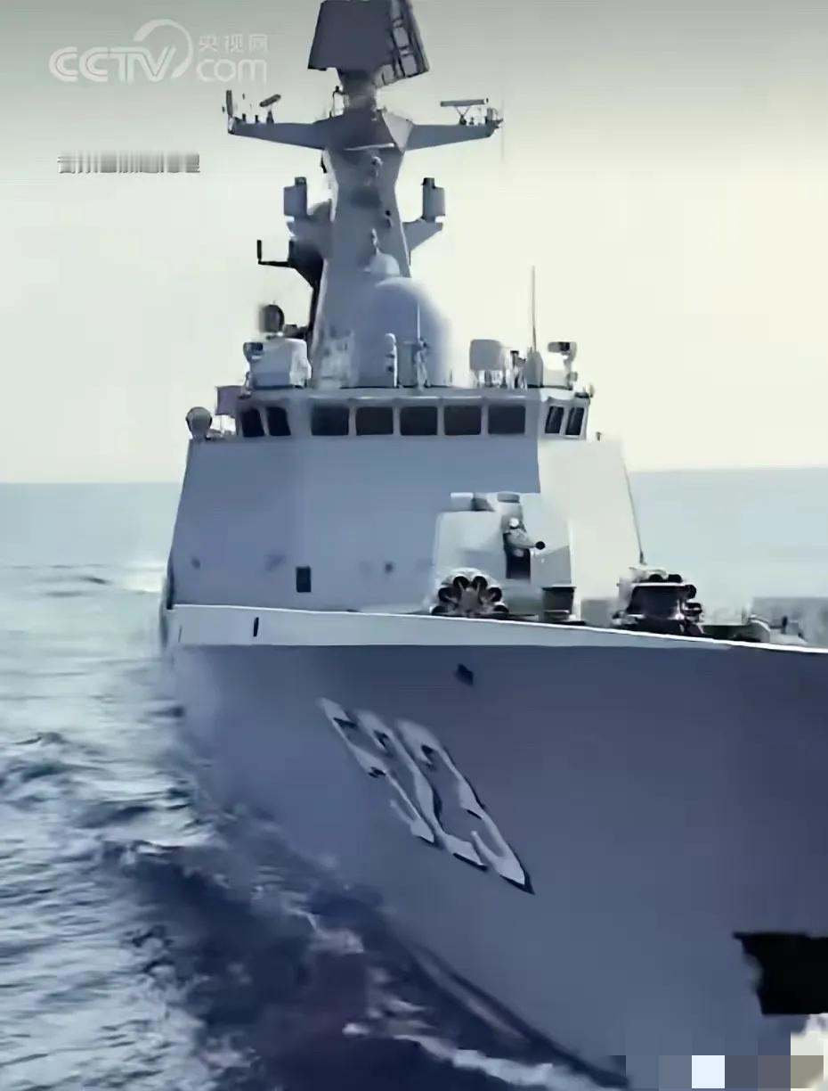 最近只差一两百米，央视最新曝光：中外军舰爆发20小时激烈对峙缠斗，我054A已做