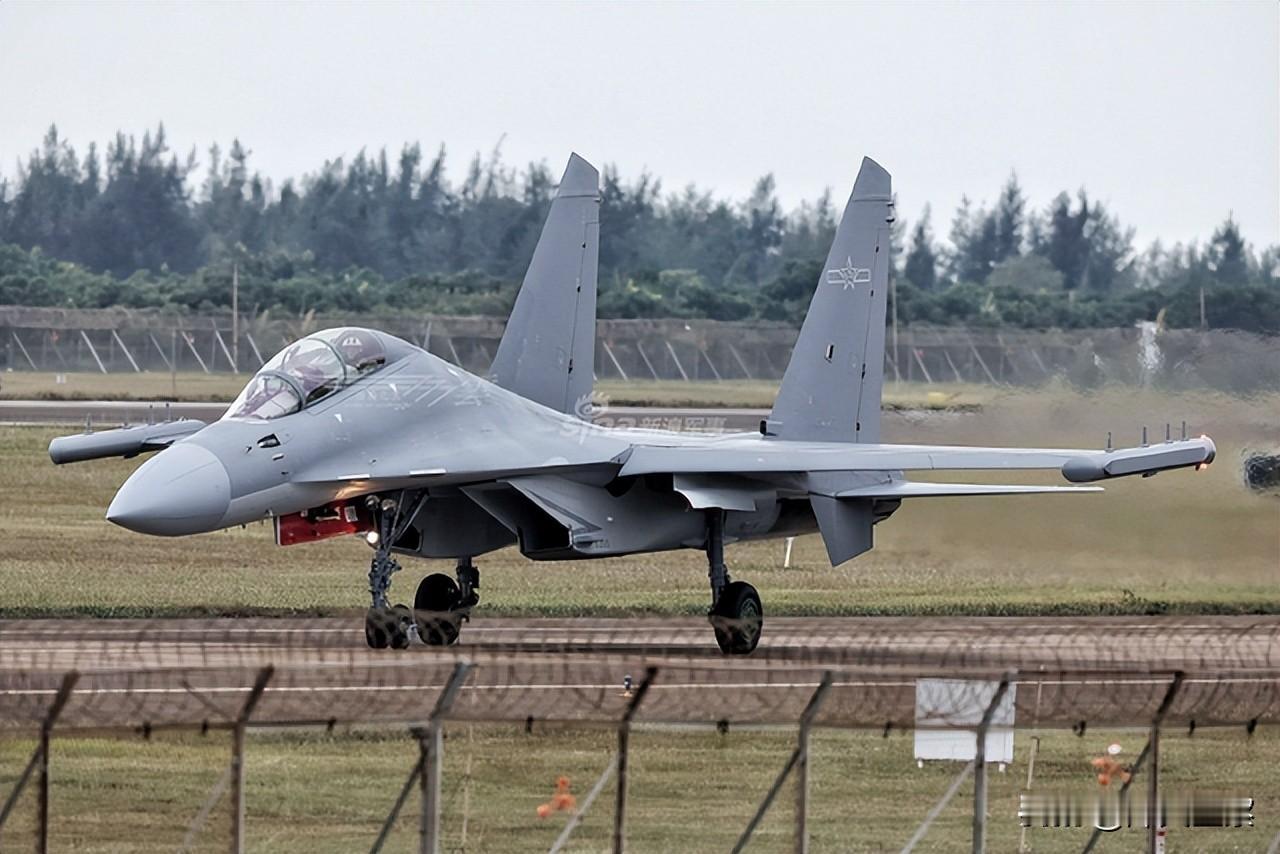歼-16机群一到，中东各国打开领空放行，6千多公里一路畅通无阻！ 8月21日